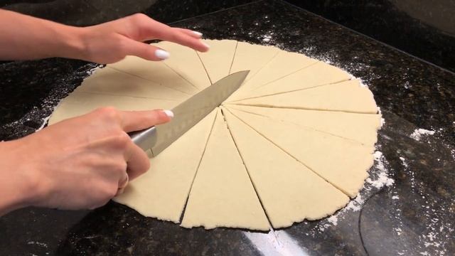 ? РОГАЛИКИ из песочного теста с абрикосовым джемом / КАК В ДЕТСТВЕ