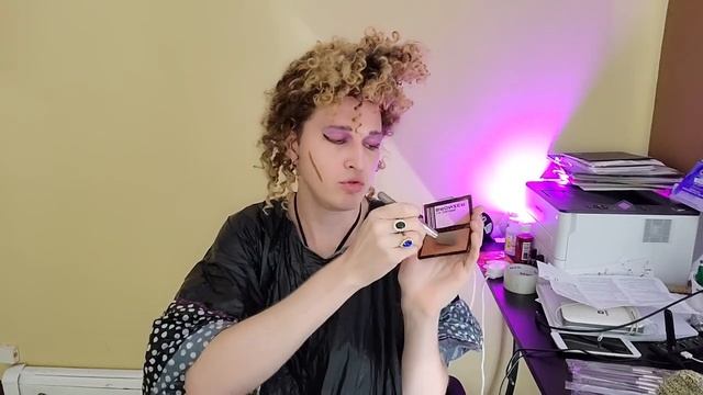 Алоэ Вера для идеальных смоки, щёк и губ. Уроки макияжа от Эльвиры Петровны смотреть онлайн