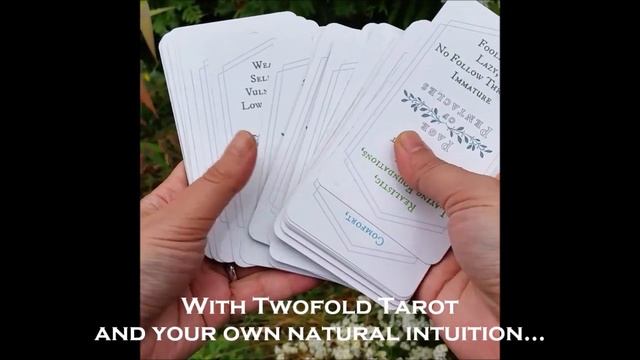 Twofold Tarot Beginner Deck and Oracle Card set basic walk through смотреть онлайн
