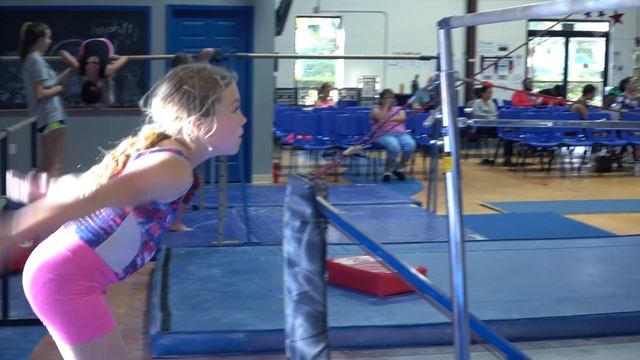 8 Year Old Gold Gymnast Lily| Ultimate Gymnastics смотреть онлайн