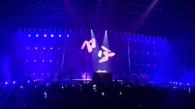 Olivia Rodrigo - Making The Bed LIVE 2024 Palm Springs смотреть онлайн