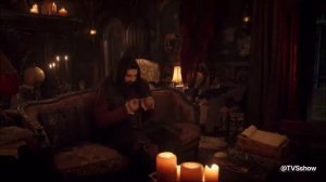 Чем мы заняты в тени - сцена из 4 эпизода 2 сезона