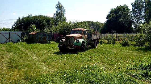 Ретро автомобиль УралЗиС-355М смотреть онлайн