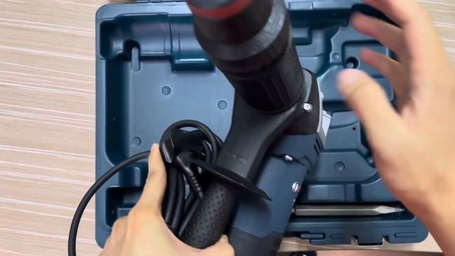 "What's Inside" - Bosch Demolition Hammer/Breaker with Hex GSH 500 - GEN 2 смотреть онлайн