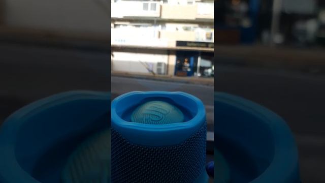 JBL CHARGE 4 TEAL | Wizard So What | 60% volume *rip my ears* смотреть онлайн