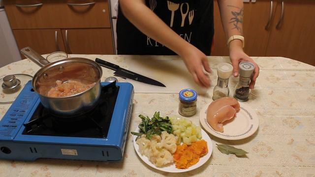 Курица с овощами на ужин смотреть онлайн