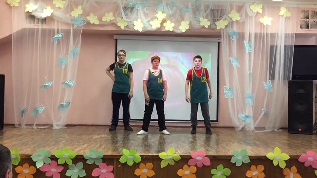 Выступление 6 класса для прекрасной половины человечества на 8 Марта смотреть онлайн