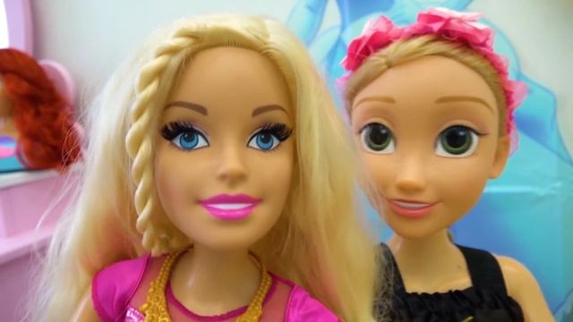 София собирается на конкурс Красоты и делает Цветное бумажное Платье Принцессы смотреть онлайн