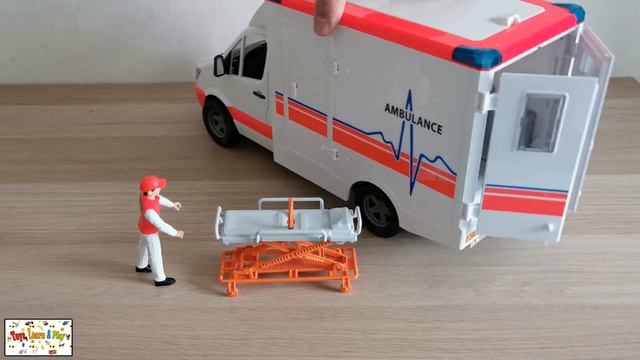 Bruder Mercedes Benz Sprinter Ambulance with Driver Unboxing смотреть онлайн