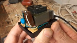 Блок питания 12 v. переменка переделка на постоянный ток.