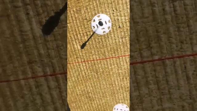 В жару утепляли фасад минеральной ватой #стройка #частныйдом #своимируками смотреть онлайн