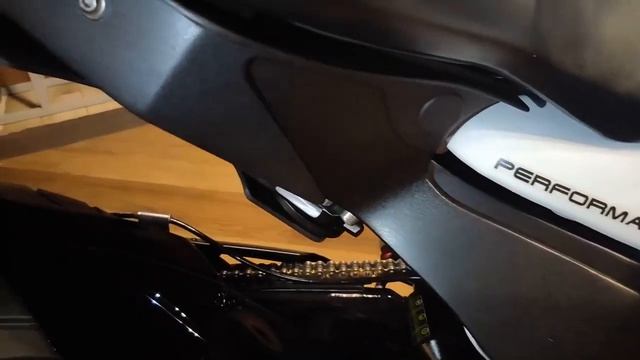 Custom ZX-14 Kawasaki Restyling Modified ZZR-1400 Kit 330 VRSC 334