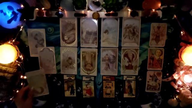 Who Is Obsessed With You? ? Pick A Card ? Tarot | Messages | Timeless смотреть онлайн