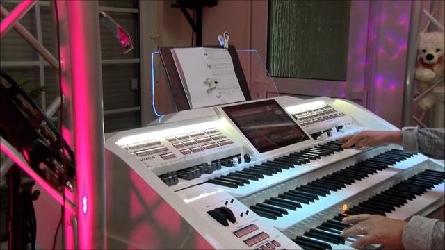 Groovy Kind Of Love (Phil Collins) смотреть онлайн