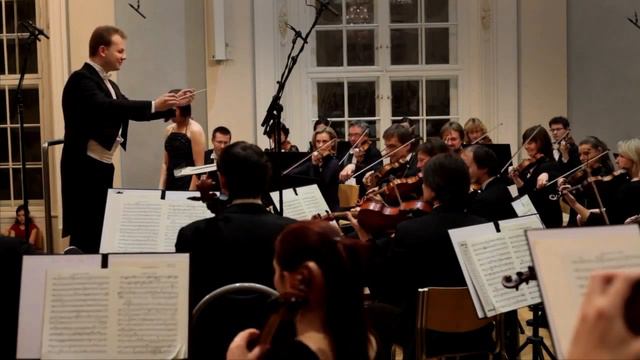 Beethoven: Violin Concerto D major op. 61 (Valečková, PKF, Kružík) смотреть онлайн