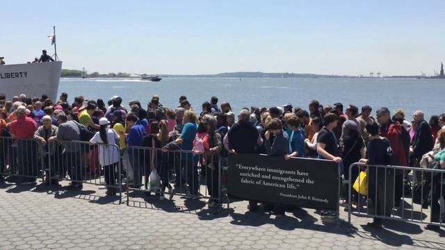 After Picking Up Your Statue of Liberty Tickets At Castle Clinton, Here's What To Do смотреть онлайн