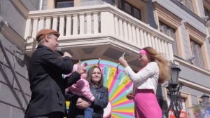 Торговый Центр «Муравей»-Сормово провел праздник «Дарим деньги»