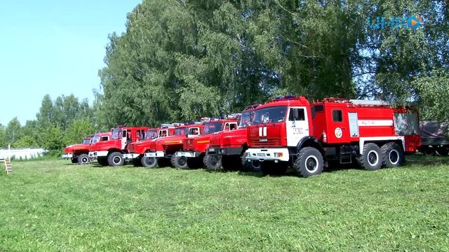 В Луховицах провели муниципальные соревнования пожарных подразделений. смотреть онлайн