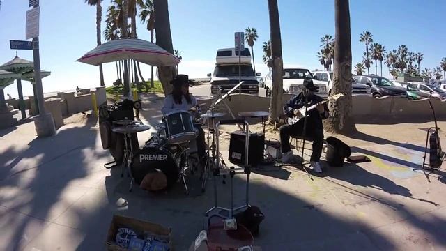 Exploring Venice Beach: California Freak Show & Groovy Music Scene смотреть онлайн