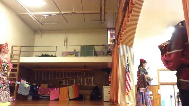 Klamath Falls, Oregon. Russian dancer garmoshka balalaika смотреть онлайн