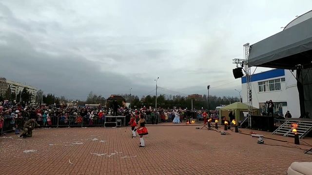 Дед мороз в Клину шоу фейерверков смотреть онлайн