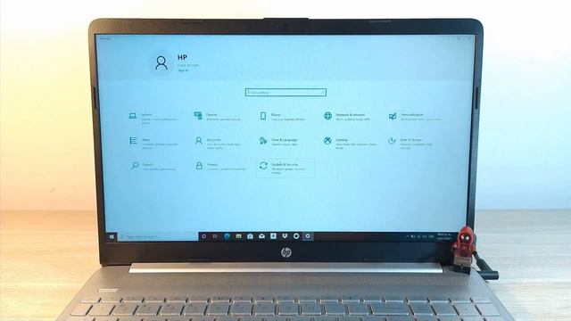 Configuración inicial, actualización de Windows y controladores - Tutorial | Laptop HP 15-DW3033DX смотреть онлайн