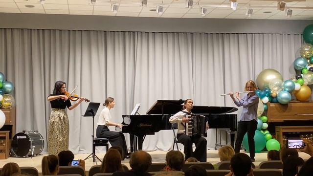 А. Пьццолла "Фугатта" смотреть онлайн