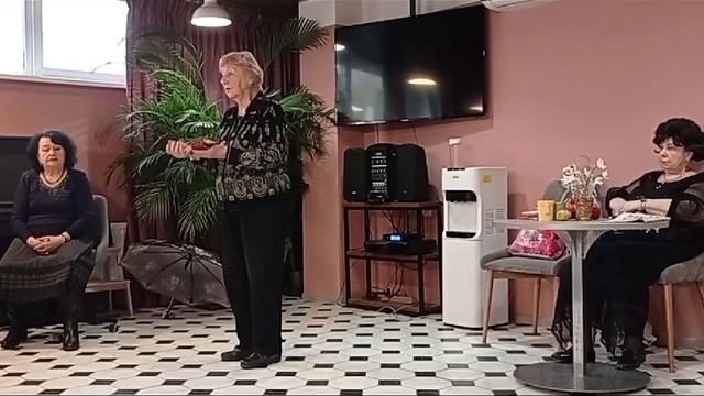 Разве у вас не бывает ..., поёт Юлия Павловна Поташникова. смотреть онлайн