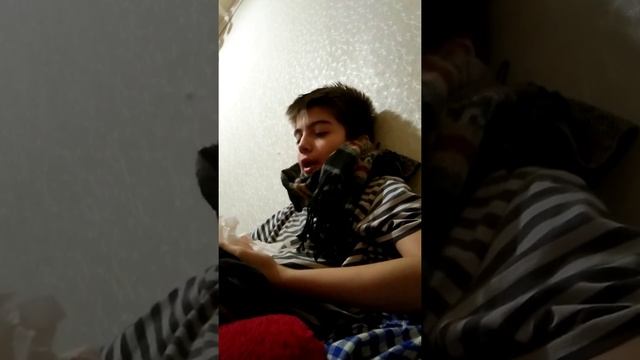 Я ем гамбургер