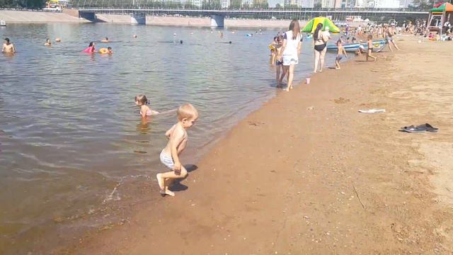 Пляж в Астане смотреть онлайн