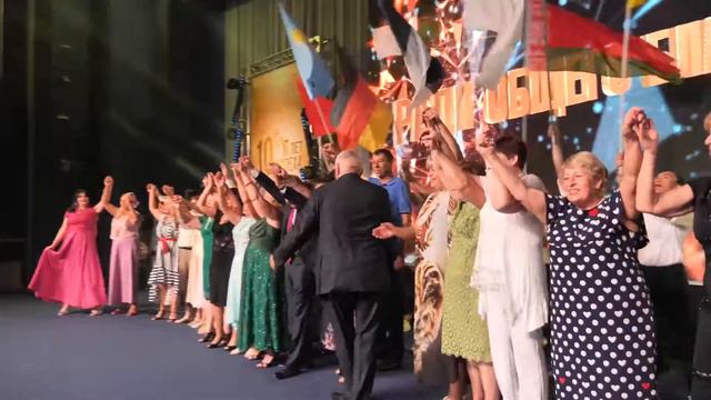 Клип «10 лет успеха Компании Центр Регион» 5 09 18 Radisson Slavyanskaya Hotel And Business Centre смотреть онлайн