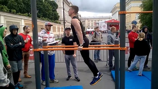 Отжимания на брусьях смотреть онлайн