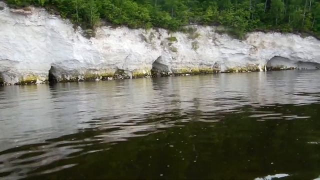 Куйбышевское водохранилище Самарская область между Берёзовкой и Усольем правый берег.