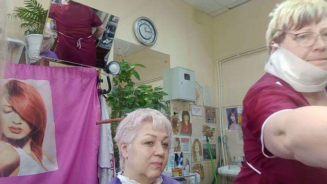 Стрижёмся тонирумся после осветления корней волос. смотреть онлайн