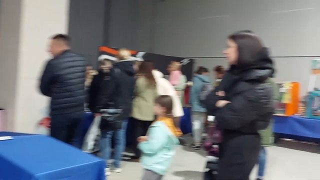 Выставка кошек в ТЦ Веер Молл 8 октября 2023 в Екатеринбурге #екатеринбург #урал #россия #котики смотреть онлайн