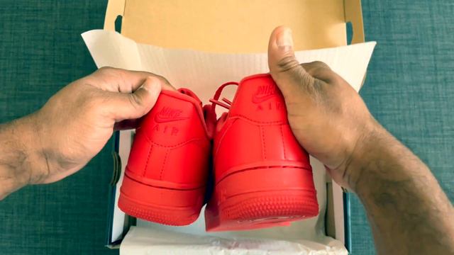 NIKE AIR FORCE 1 ‘07 Triple Red Unboxing смотреть онлайн