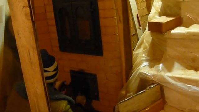 ПЕЧИ и КАМИНЫ 21-го века. Печь отопительно-варочная на два этажа с тёплым камином. смотреть онлайн