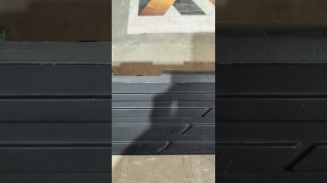 29875 Накладка порога правая Mitsubishi Pajero 4 2007- смотреть онлайн