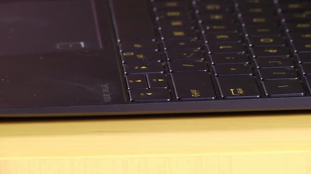 Asus ZenBook 3 (UX390UA) Review смотреть онлайн