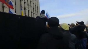 Снятие флага украины в Донецке