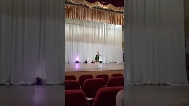 "Сказки гуляют по свету". Исполняет Сухарева Регина. смотреть онлайн