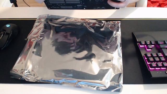 Aorus Z370 Gaming 2.0 RGB Motherboard Unboxing смотреть онлайн