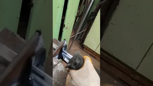 Сабельная пила Milwaukee, в деле