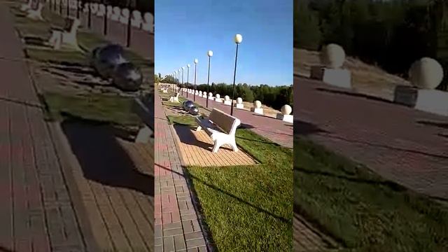 Новый сквер. Необычный фонтан. Ахтубинск 2022г смотреть онлайн