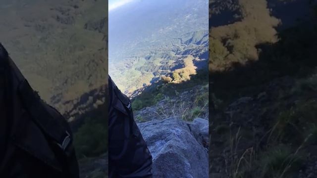 Всё что вы должны знать о подъеме на вулкан Агунг смотреть онлайн