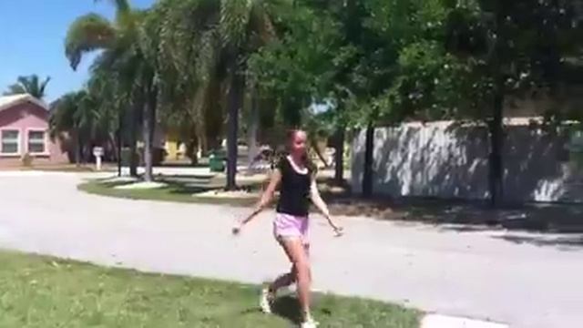 How to do a Cartwheel and Front Walkover :D смотреть онлайн