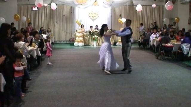 красивый танец на крымско-татарской свадьбе.avi смотреть онлайн