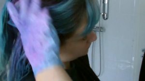 L'OREAL EFASSOR - Removing Semi Permanent Hair Dye (blue to white)