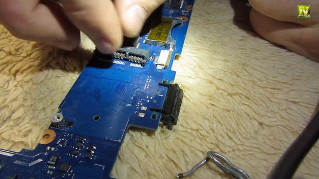 [Natalex] Впаиваем самостоятельно Mini PCI-e в нетбук Samsung N220... смотреть онлайн