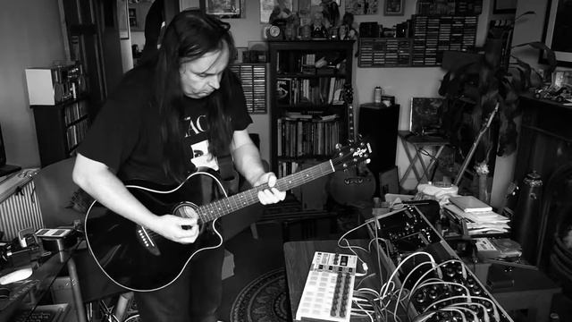 Jamming with my Hand Built Synthesizer and Guitar смотреть онлайн